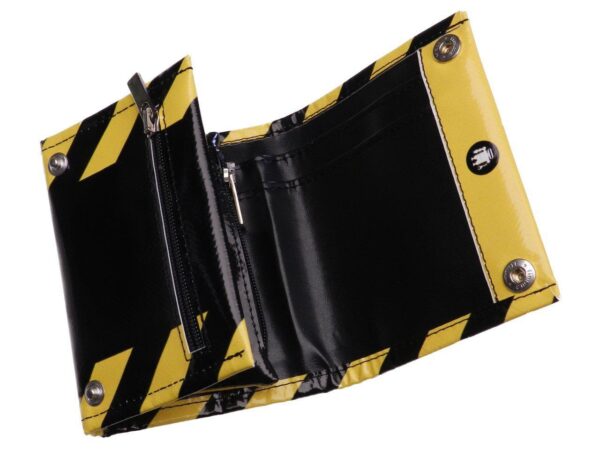 UNISEX WALLET BLACK AND YELLOW COLOURS. MODEL TREK MADE OF LORRY TARPAULIN. - Paul Meccanico