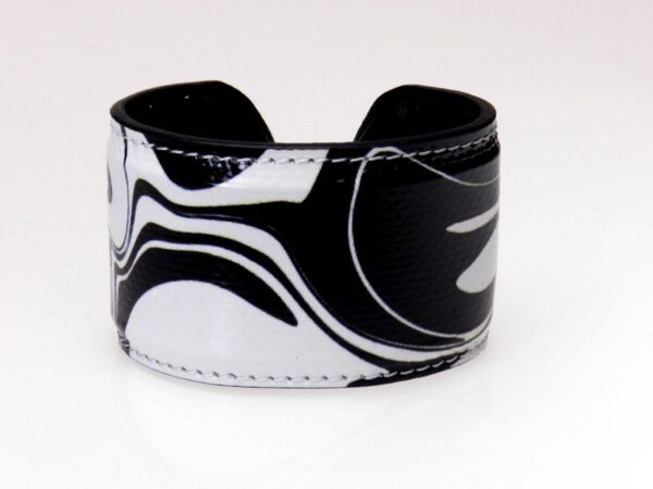 WOMAN BRACELET BLACK AND WHITE ABSTRACT FANTASY. - Paul Meccanico