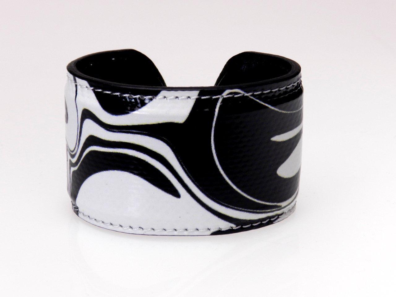 WOMAN BRACELET BLACK AND WHITE ABSTRACT FANTASY. - Paul Meccanico