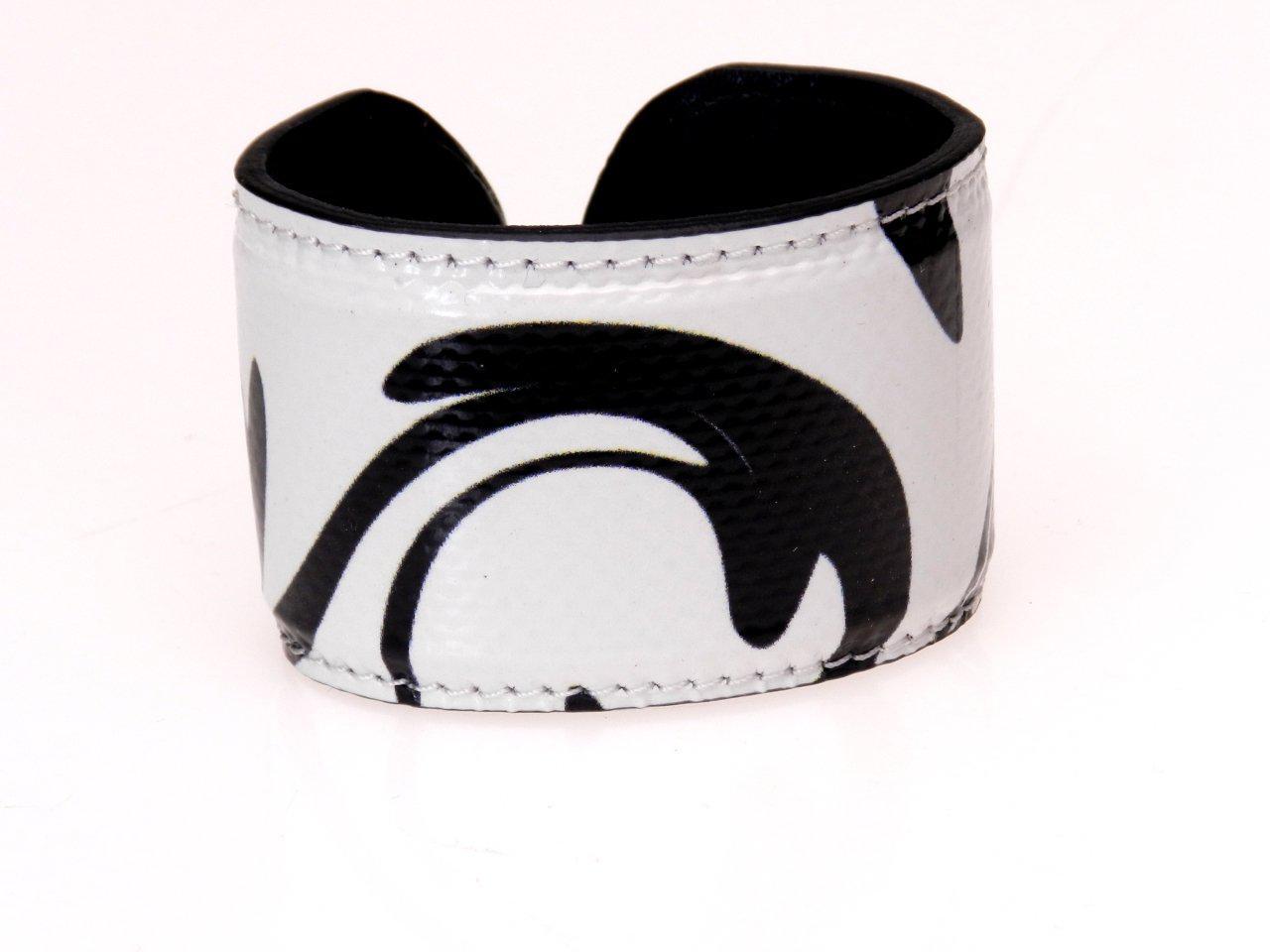 WOMAN BRACELET BLACK AND WHITE ABSTRACT FANTASY. - Paul Meccanico