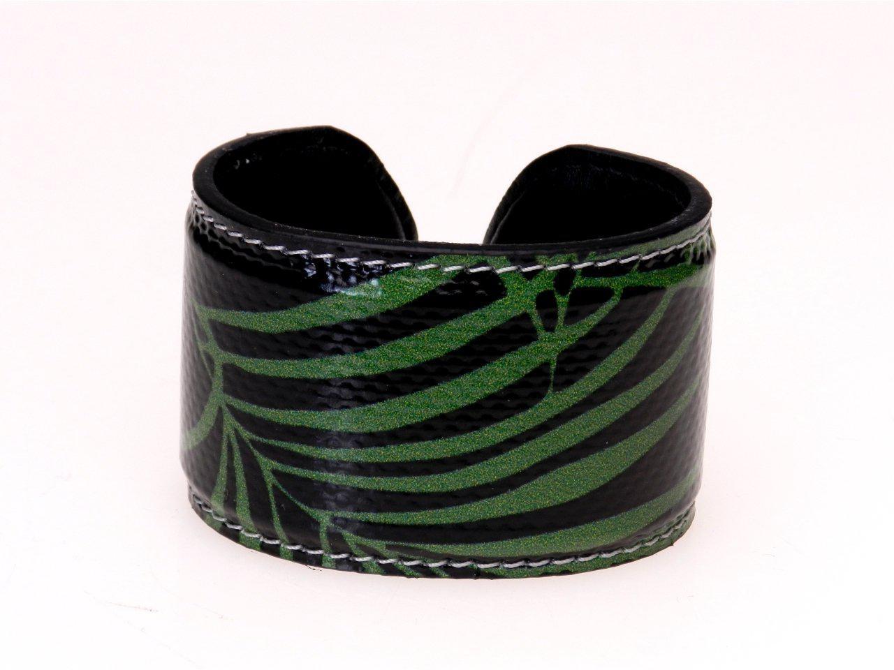 WOMAN BRACELET DARK GREEN COLOUR WITH LEAF FANTASY. - Limited Edition Paul Meccanico